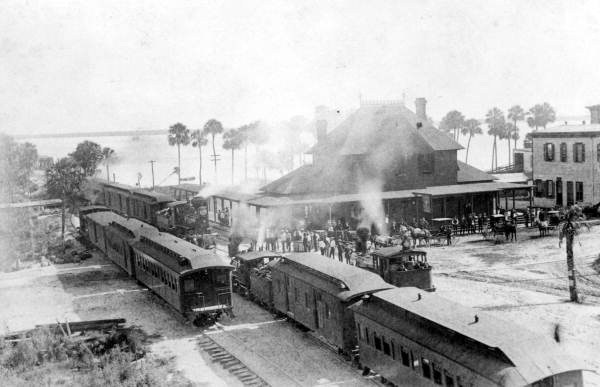 Trains at the South Florida Railroad Company depot - Sanford; source: State Archives of Florida, Florida Memory